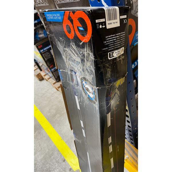 Akumulátorová vyvětvovací pila AST 18-201-05 - poškozený obal